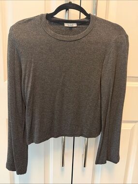 Gray Long Sleeve Crewneck Top